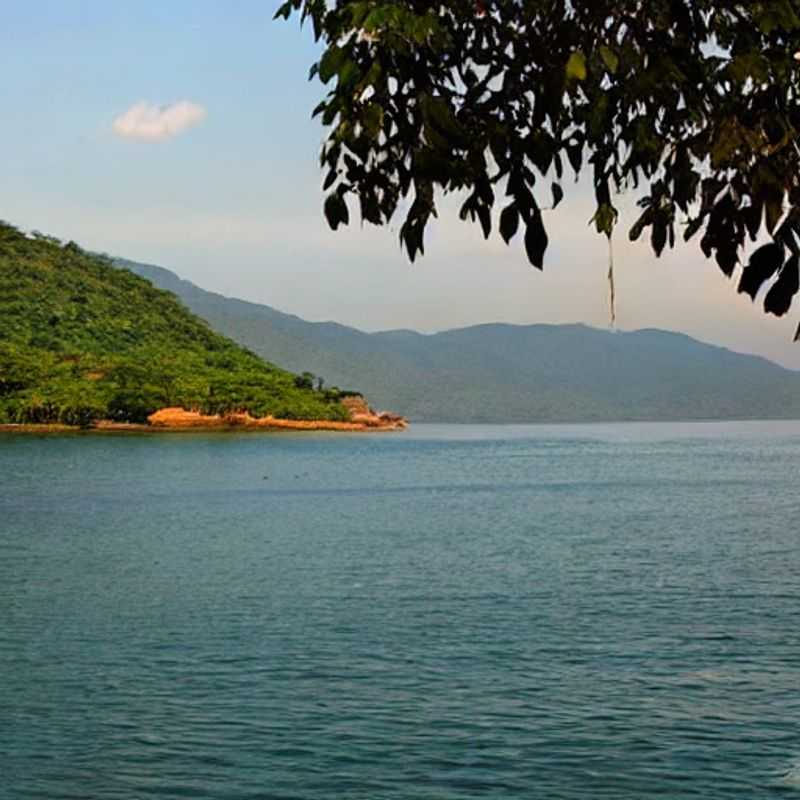 Températures douces pour explorer la ville à pied : Le lac Tanganyika en été, une bonne idée ?<h3>Safari urbain confortable : Le lac Tanganyika, une oasis de fraîcheur estivale ? (Mythes, légendes et thermomètres !)</h3><h3>Chaleur estivale ou douce promenade ? Découvrir le lac Tanganyika en toute sérénité.</h3><h3>Tanganyika en été : Mystère résolu ? (Températures idéales pour des vacances au frais).</h3><h3>Le lac Tanganyika : Escapade estivale rafraîchissante ou fournaise africaine ? Conseils de voyage pour une exploration sereine.</h3><h3>Secrets du lac Tanganyika : Entre histoire, légendes et températures estivales. Votre guide pour un voyage réussi.</h3>