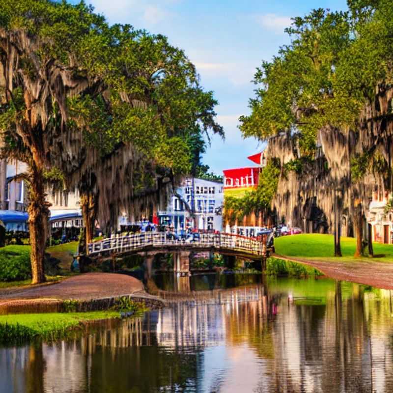 Savannah sous le soleil estival &#58; un été luxueux en Géorgie ?<h3>Savannah en été &#58; Climat et charme luxueux – une escapade estivale idéale ?</h3><h3>Soleil&#44; charme et luxe &#58; Savannah vous attend cet été ! (Climat et conseils)</h3><h3>Été à Savannah &#58; le climat vous convient&#45;il pour des vacances de luxe ?</h3><h3>Savannah&#44; une destination de luxe estivale ? Décodage du climat et des expériences uniques.</h3>