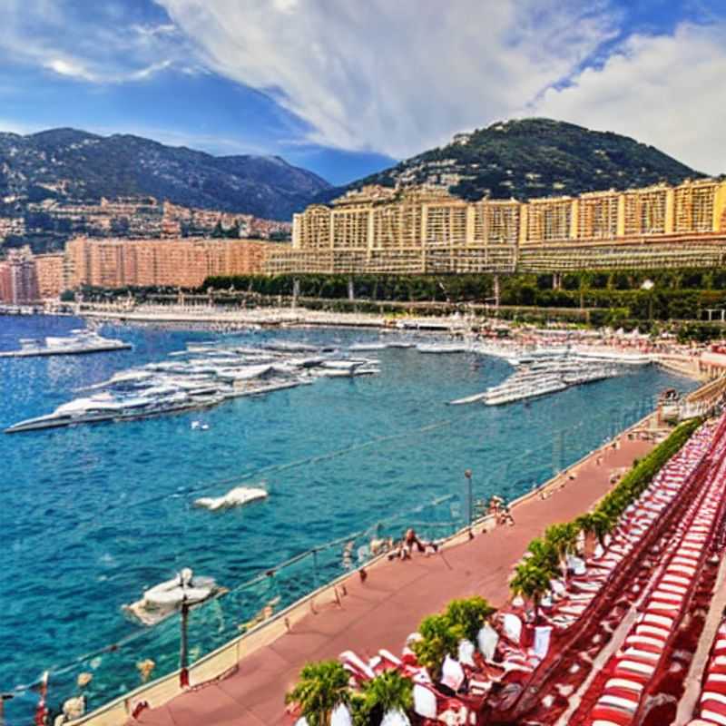 Monte-Carlo, Monaco : Un été romantique et luxueux au charme historique ?<h3>L'appel du Sud : Romantisme et Histoire estivale à Monte-Carlo</h3><h3>Monaco sous le soleil : Été luxueux et escapade romantique ?</h3><h3>Charme Monégasque : Un été romantique et opulent à Monte-Carlo ?</h3><h3>Monte-Carlo, perle de la Côte d'Azur : Vacances de luxe et romance estivale ?</h3>