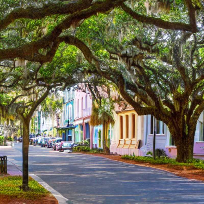 Charleston, Charme et Luxe : Un Été Inoubliable à Proximité des Trésors Touristiques ?<h3>Charleston sous le Soleil : Luxe, Histoire et Attractions à Portée de Main</h3><h3>Vacances de Luxe à Charleston : A Deux Pas des Sites les Plus Emblématiques</h3><h3>Charleston : Le Savoir-Faire Sudiste et le Luxe, Une Combinaison Irrésistible à Proximité des Attractions Majeures</h3><h3>Charleston, l'Été Luxueux : Exploration Culturelle et Détente à Proximité des Sites Touristiques</h3>