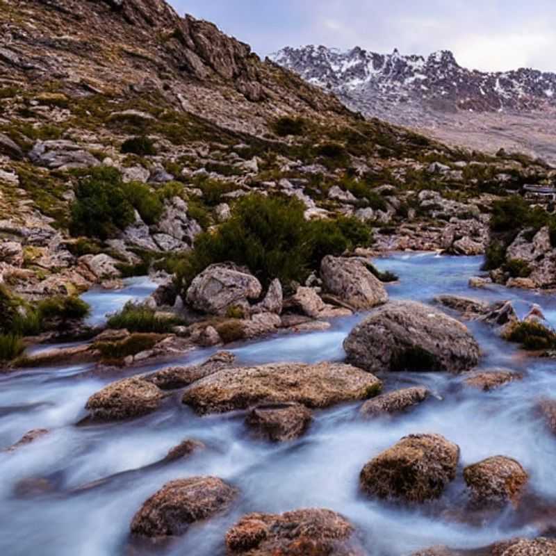 Sierra Nevada au printemps : économies et aventures !<h3>Espagne printanière : Sierra Nevada à petits prix !</h3><h3>Sierra Nevada en mars/avril : le printemps pas cher et plein de soleil !</h3><h3>Votre escapade printanière en Sierra Nevada : budget malin et souvenirs riches !</h3><h3>Sierra Nevada au printemps : randonnées, soleil et économies - un récit de voyage captivant !</h3><h3>Moins cher, plus beau : Sierra Nevada au printemps, l'aventure accessible !</h3>
