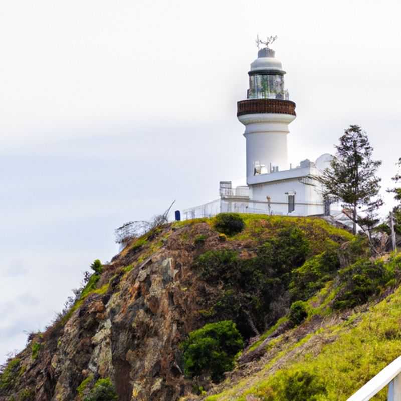 Discover the Wonders of the Deep: An Unforgettable Whale Watching Tour in Byron Bay