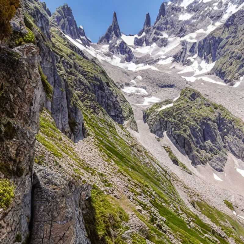 Pyrenees High Route Spring Break: Sun, Snow, & Sold-Out Flights? (Budget Tips Inside!)<h3>Is the Pyrenees High Route Right for Your Spring Break? (Flights & Accommodation Costs Explored)</h3><h3>Spring Break in the Pyrenees: High Route Hiking Amidst Peak Season Prices – Is it Worth It?</h3><h3>Pyrenees High Route: A Spring Break Adventure (Dealing with High Demand & Costs)</h3><h3>High Season Hike: Pyrenees Spring Break – Accommodation & Flight Hacks for Budget Travelers</h3><h3>Planning a Pyrenees High Route Spring Break? (Navigating Peak Season Prices)</h3>