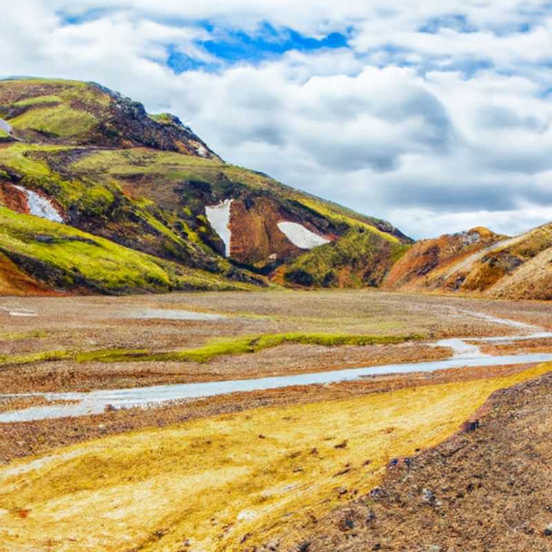 Camping sous les étoiles à Thórsmörk en automne, un récit palpitant