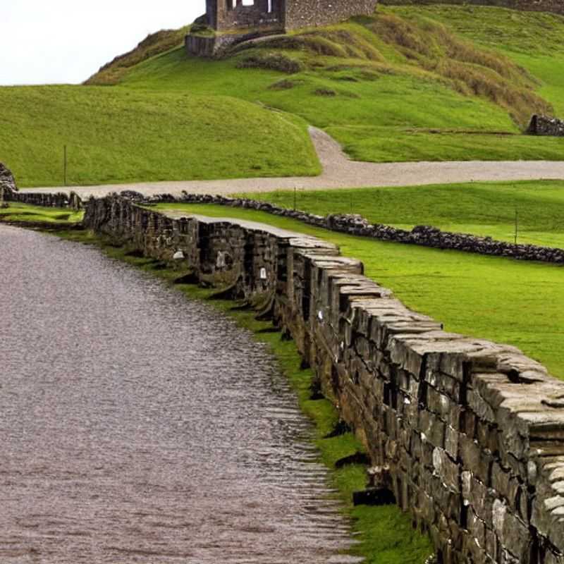 Soleil Méditerranéen : Hadrian's Wall en été, bonne idée ou pas ?<h3>Le Climat Méditerranéen : Parfait pour une randonnée sur le Mur d'Hadrien en été ?</h3><h3>Hadrien's Wall en été : Températures douces et soleil méditerranéen... ou pas ?</h3><h3>Randonnée estivale sur le Mur d'Hadrien : Le climat méditerranéen à l'anglaise ?</h3><h3>Vacances d'été sur le Mur d'Hadrien : Le soleil méditerranéen vous attend-il ?</h3>