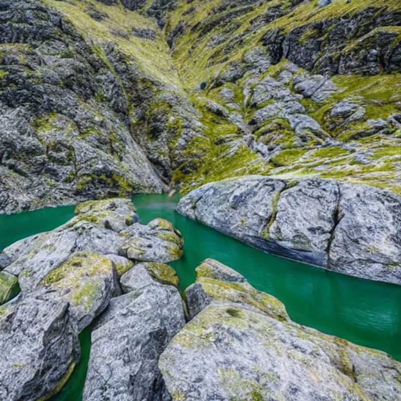 Каскадный Седло&#44; Новая Зеландия&#58; Лето&#44; Водные Виды Спорта и Тайны Горных Троп?<h3>Новая Зеландия&#58; Разгадываем Загадки Каскадного Седла —  Летний Отдых на Воде и Под Открытым Небом</h3><h3>Цифровой Кочевник Исследует&#58; Каскадное Седло — Рай для Водных Видов Спорта и Летних Приключений</h3><h3>Лето в Новой Зеландии&#58;  Каскадное Седло —  Экспедиция в Мир Приключений&#44; Мифов и Водных Развлечений</h3><h3>Каскадное Седло&#58;  Разгадка Тайн Новой Зеландии —  Ваш Гид по Летнему Отдыху и Экстремальным Видам Спорта</h3>